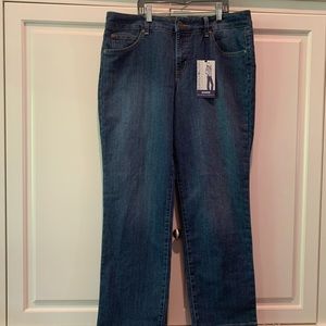Classic cut blue jeans, size 12 bandolino